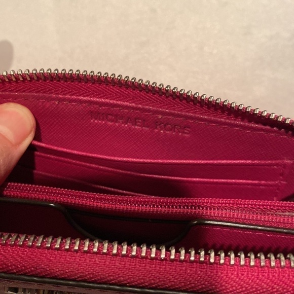 Michael Kors Jet Set Large Wristlet Clutch Wallet, Hot Pink - Picture 8 of 9